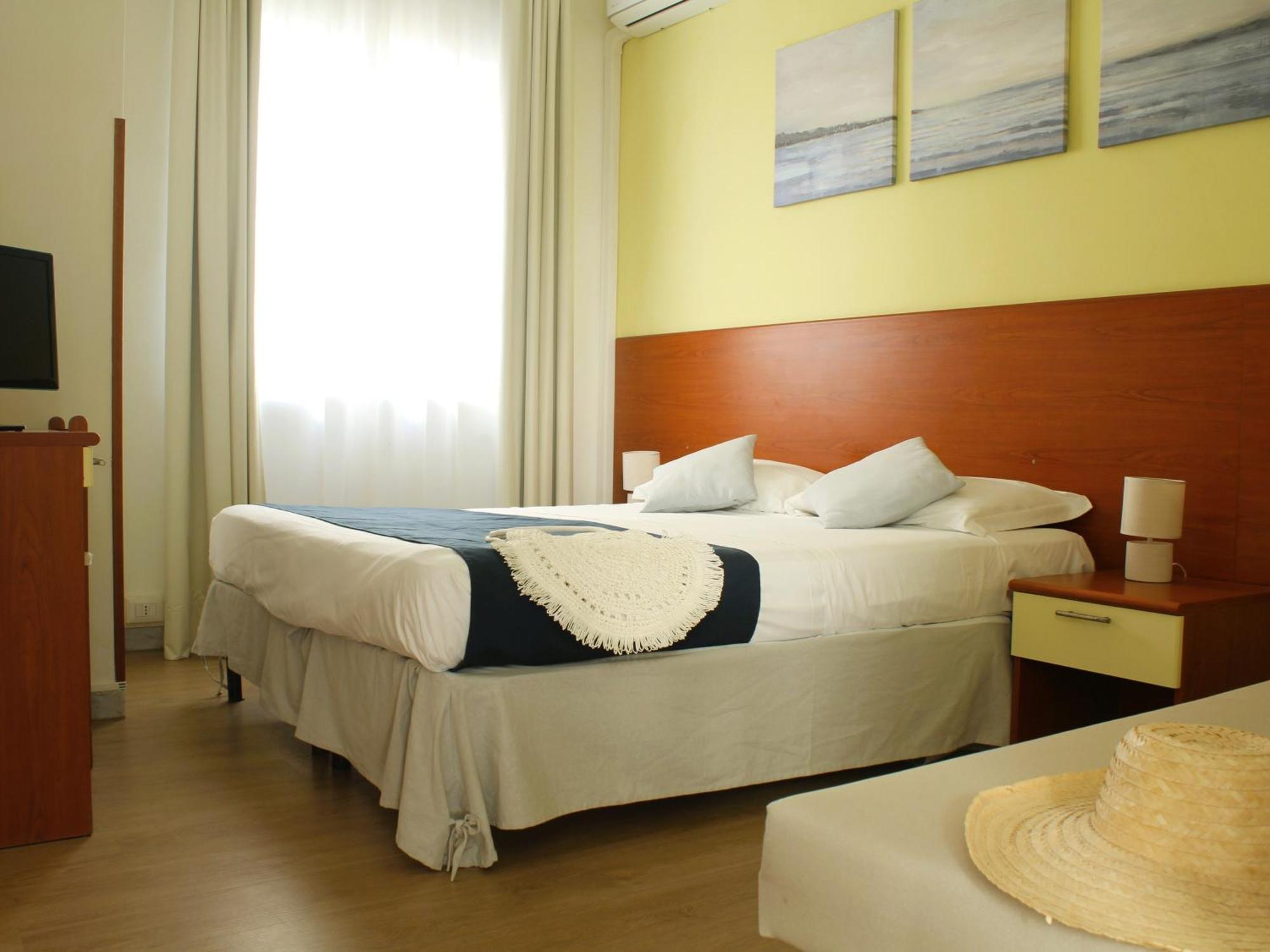 Hotel Panoramico Scauri  Exteriör bild